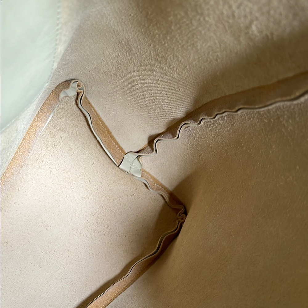 Boutonné Leather Tote - Picture 10 of 14